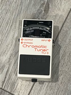 Boss TU-3 guitar tuner