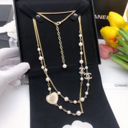 CHANEL Layering Necklace, can be doubled up, brand new, never worn