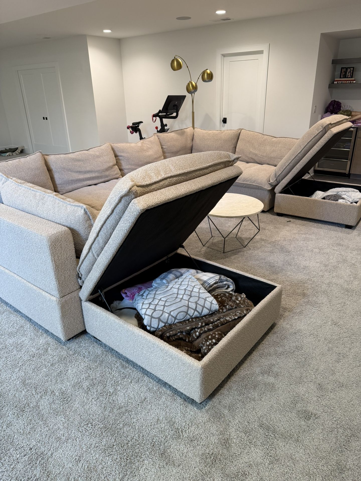 Albany Park Kova grand Pit Sofa