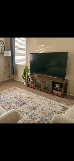Entertainment center