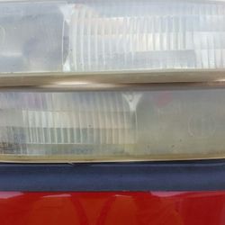 luses de en frente de una tahoe 2001