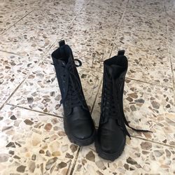 Black Boots