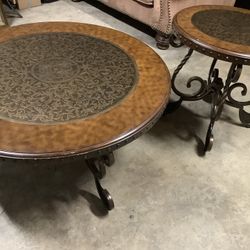 Ashley Furniture Coffe Table And End Table