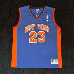 VINTAGE 90s NEW YORK KNICKS JERSEY