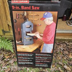 Brand New Craftsman 9" Band Saw 