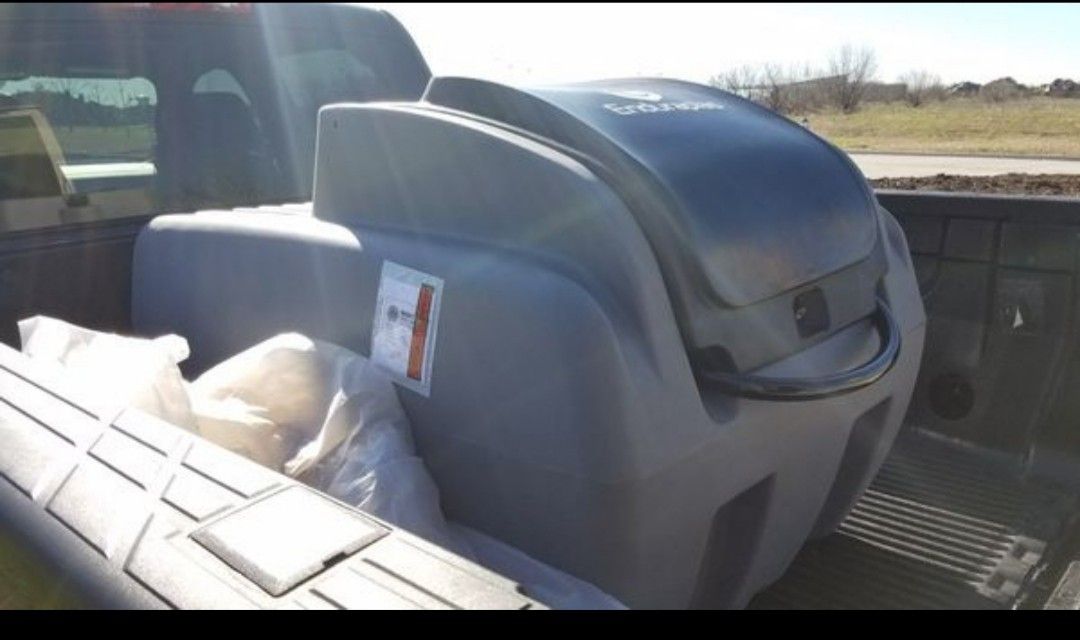 100 gallon fuel tank with auxiliary pump Building materials & Supplies