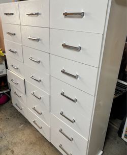 21 drawers chest