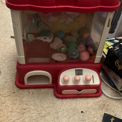 On Cash app you send me one dollar for each token that you want inside the little balls. There are money that I’m going to put in and theand there are