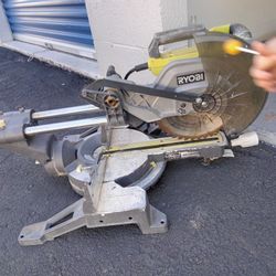 RYOBI SAW