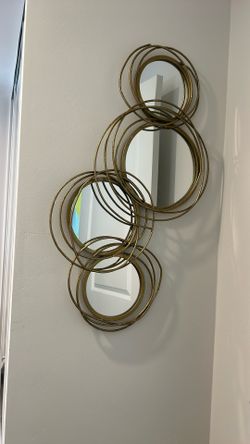 Beautiful Contemporary Mirrored Decor Wall Piece - Like New!!!
