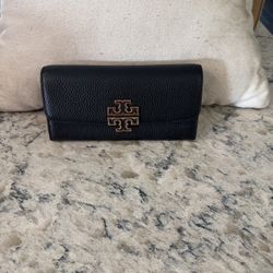 Tory Burch pebbled leather continental wallet