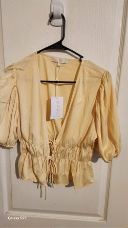 NWT WAYF SIZE XSMALL  Yellow Wrap Blouse with Puff Sleeves