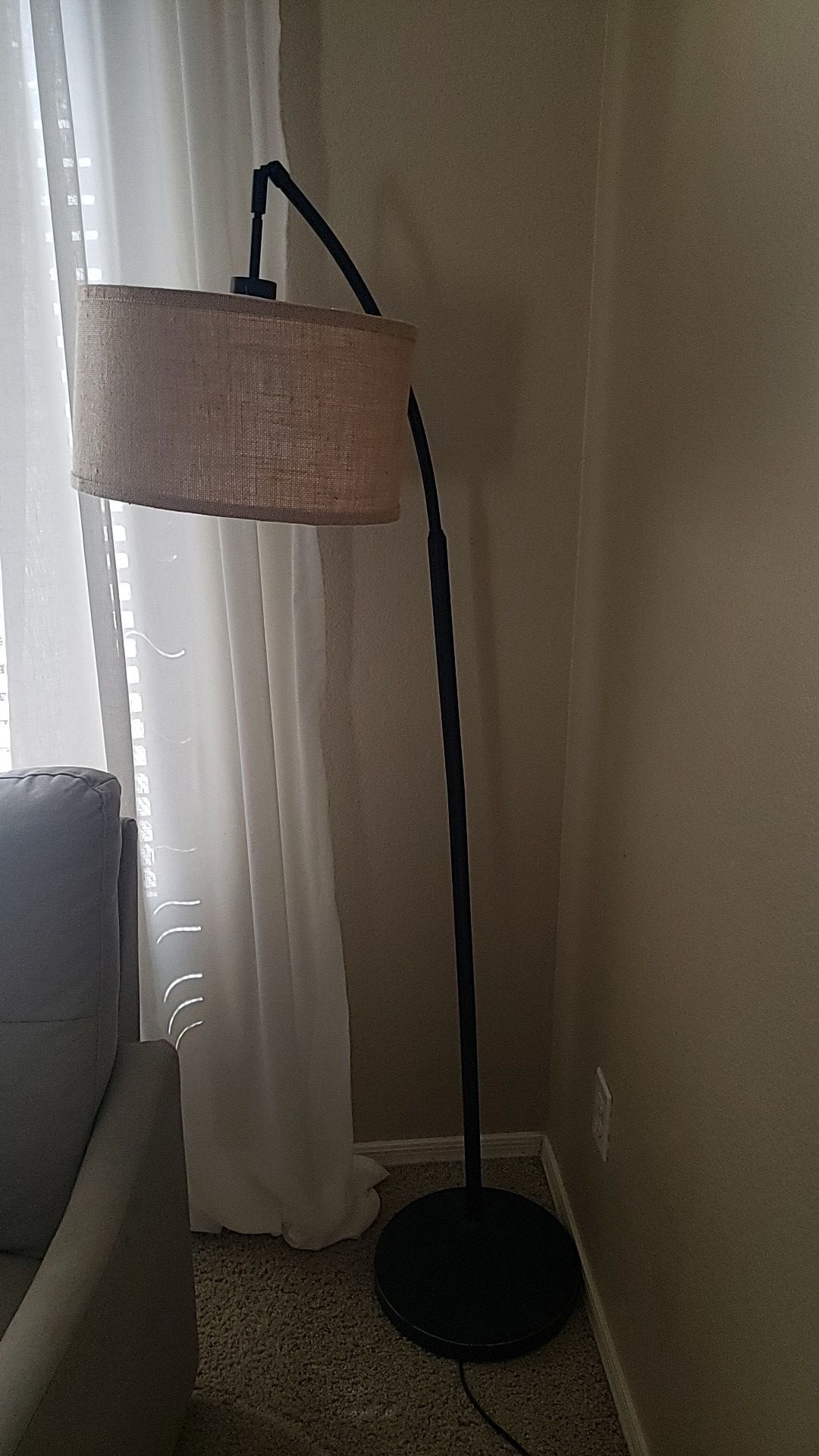Floor lamp come today or gone
