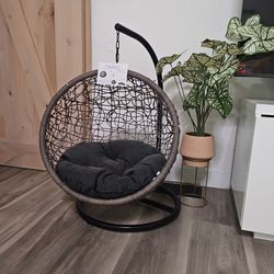 Pet Egg Chair ( Please Don't  Scam)