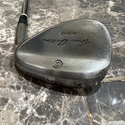 Right Handed Cleveland Tour Action 900 54 Degree Golf Club Wedge Stiff Flex