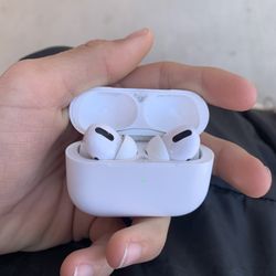 AirPods Pro’s 3