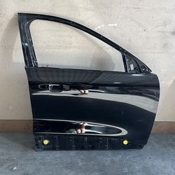 (291) 20-23 Ford Escape Right Front Door 2020 2021 2022 2023