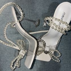 White Clear Pearl Bow Heels 