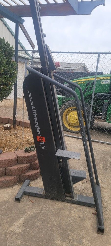 Vertical Clymer Machine