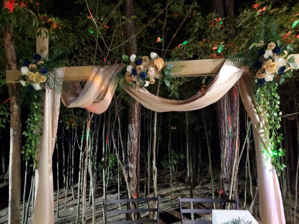 Cake stands backdrop Arts & Crafts supplies