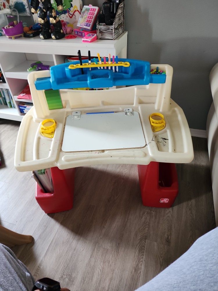 Kids Learning Station