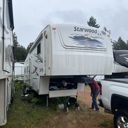 2007 Starwood By McKenzie 5th Wheel