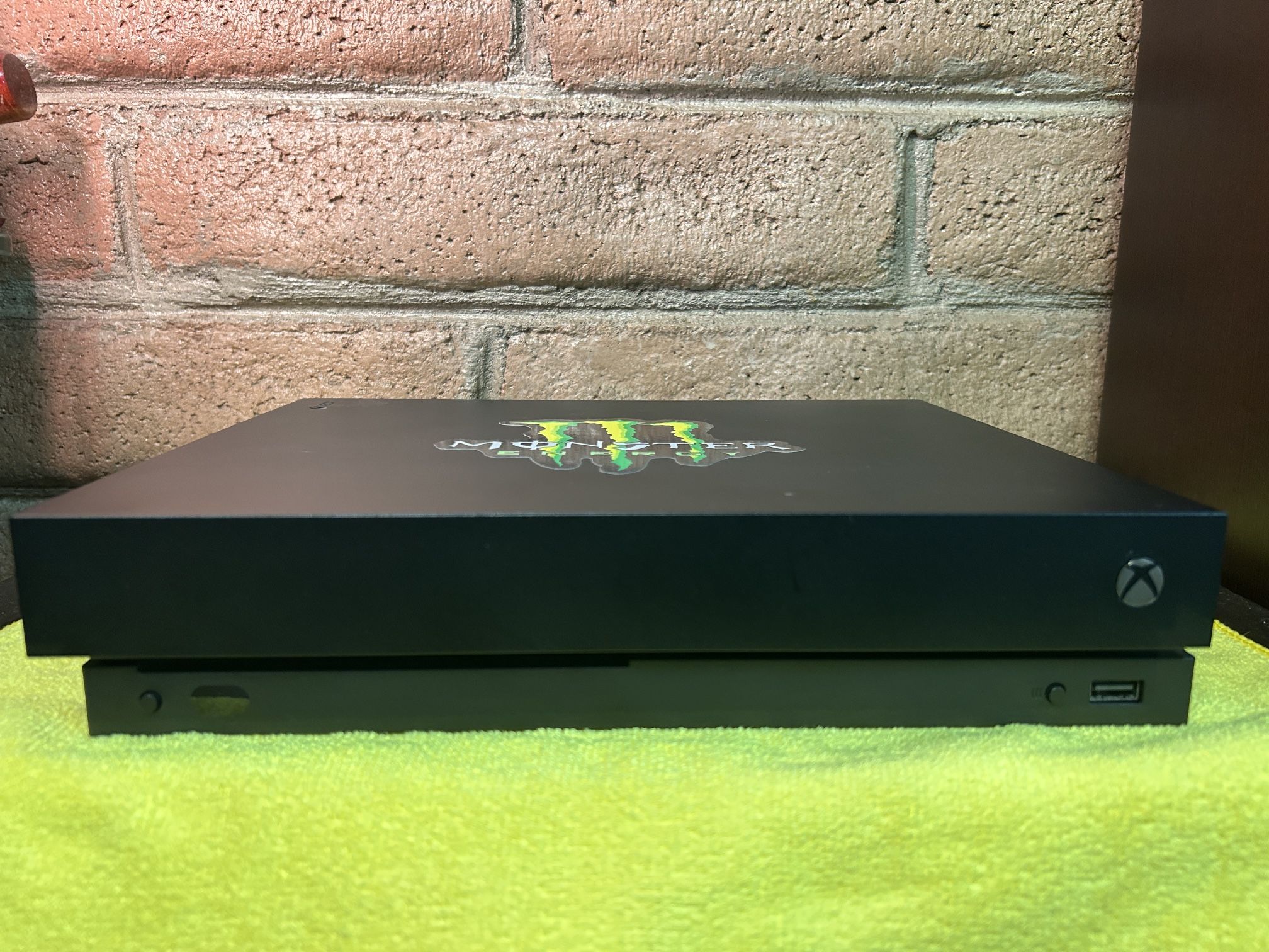 Xbox One X