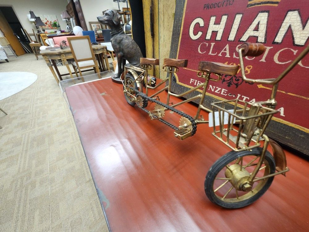 VINTAGE BICYCLE DECOR