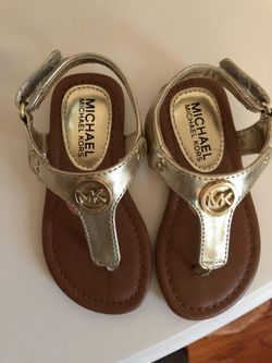 Michael kors sandal