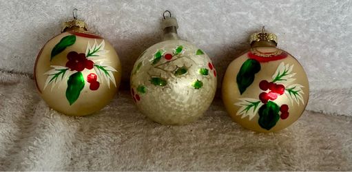 Hand-Painted Christmas Ornaments - Set of 3 Holly & Berry Balls