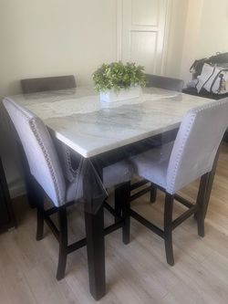 Dining set