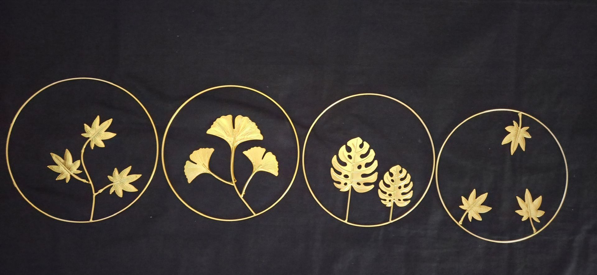 4 Stunning Metal Leaf Wall Art Decor Gold Tone each 9.5" diameter