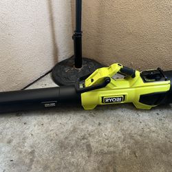 RYOBI 40V HP Brushless 100 MPH 600 CFM Cordless Leaf Blower/Mulcher/Vacuum(Tool Only)