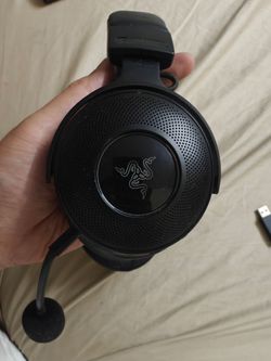Razer Kraken V3 Pro headphones