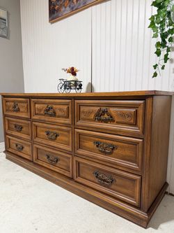 Dresser, Cajonera