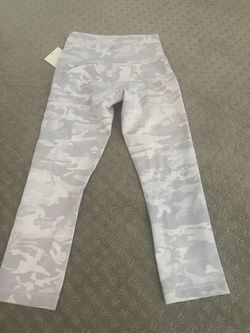 white camo wunder train size 6