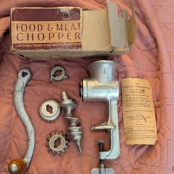 Vintage Universal Food & Meat Chopper With Original Box & Parts By Landers Frary & Clark New Britain USA
