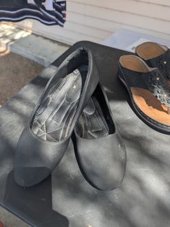 Black plain shoes