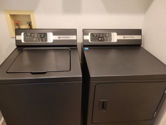 Speed Queen Washer/Gas Dryer Set