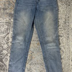 Levis Women's Skinny Jeans Bold Curve Blue Denim Size 26 Stretch Mid Rise Pants