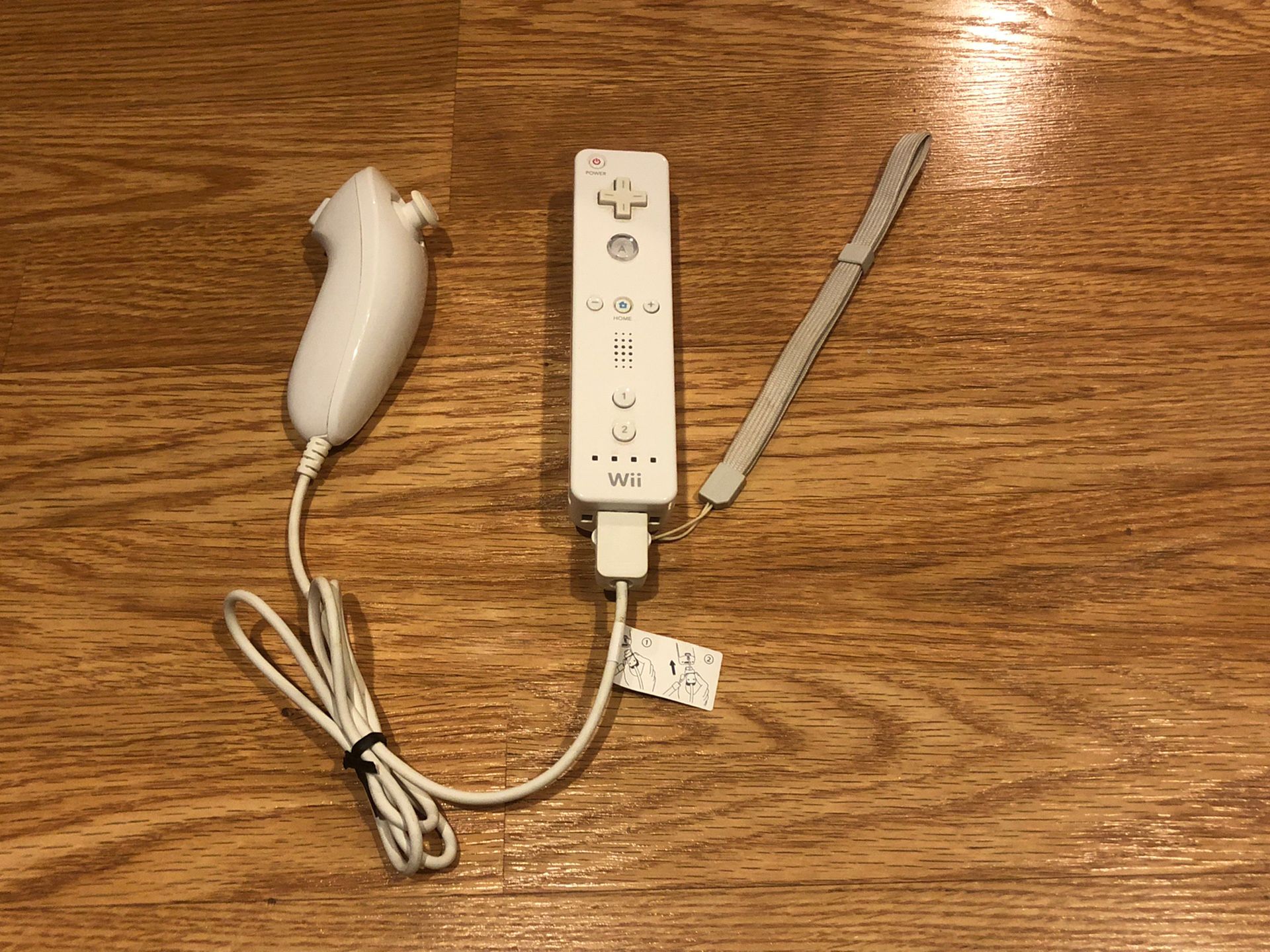 Nintendo Wii Wiimote Remote Controller For Wii With Nunchuck