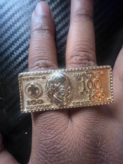 Money 2 finger ring