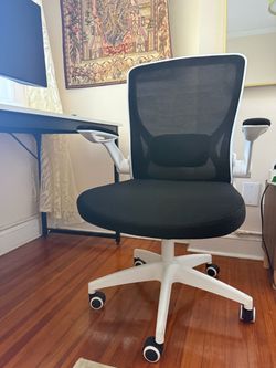 Ergonomic Office Chair, Breathable Mesh Desk Chair, Lumbar Support Computer Chair with Wheels and Flip-up Arms, Swivel Task Chair, Adjustable Height H