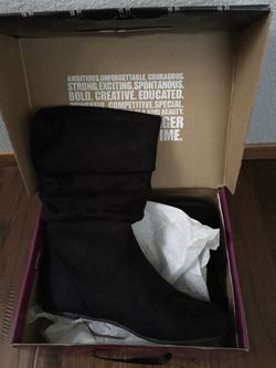 3/4 high black boots