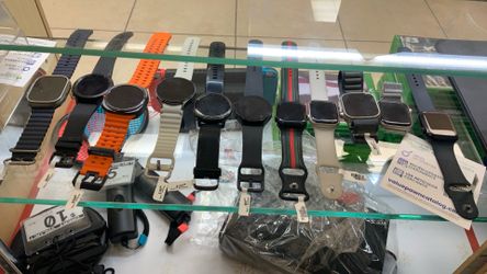 Samsung And Apple Smart Watches