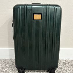 TUMI ‘V3’ Hunter Green Polycarbonate Short Trip Carry-On - 228060HNT