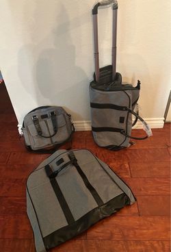 3 Three piece suit case set