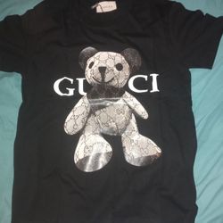 Gucci T Shirt  Size Medium