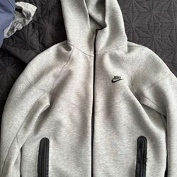 Grey Nike Teach Large Barley Worm basically new 
