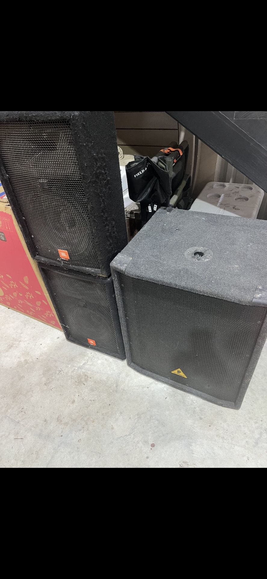 speakers